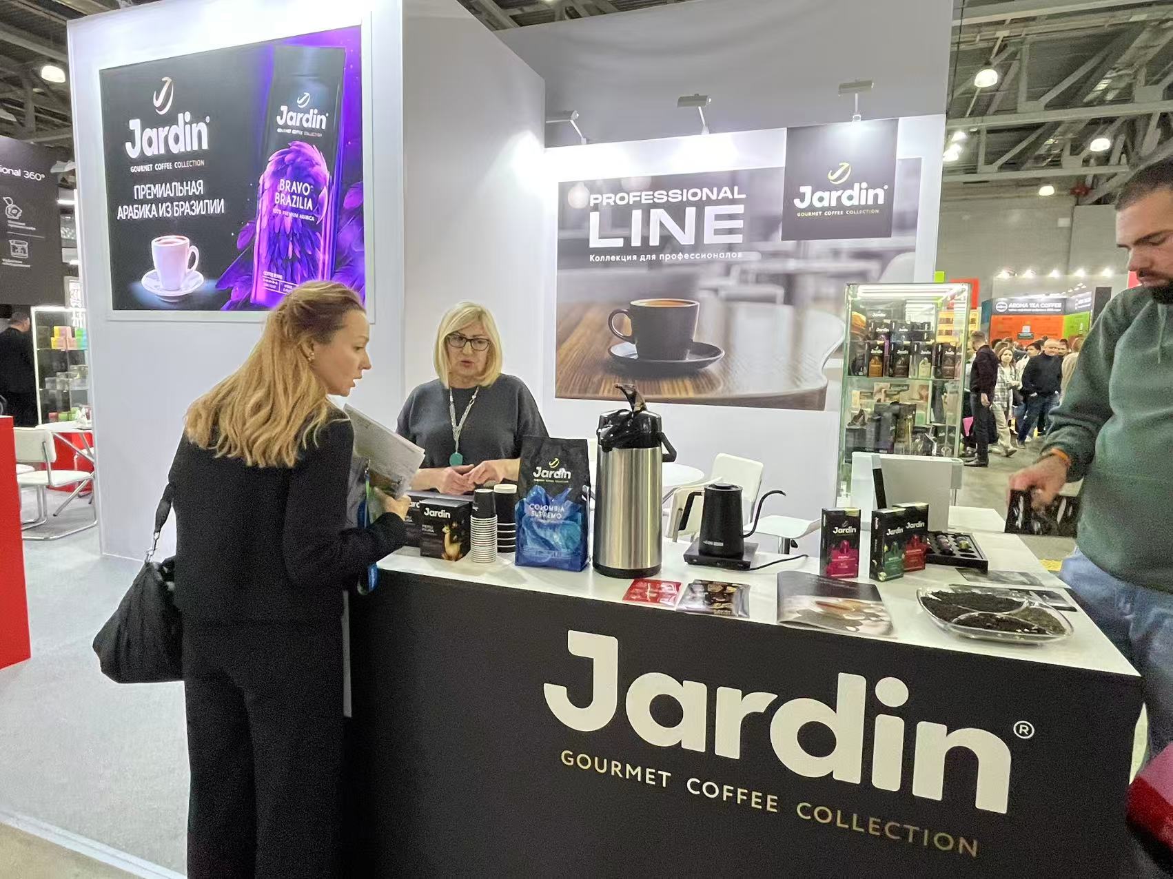 偉佳展覽.jpg 偉佳展覽.jpg